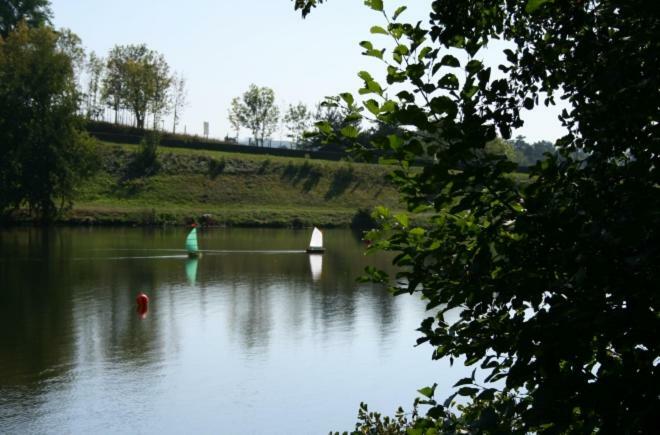 Camping Hurongues Pomeys Extérieur photo